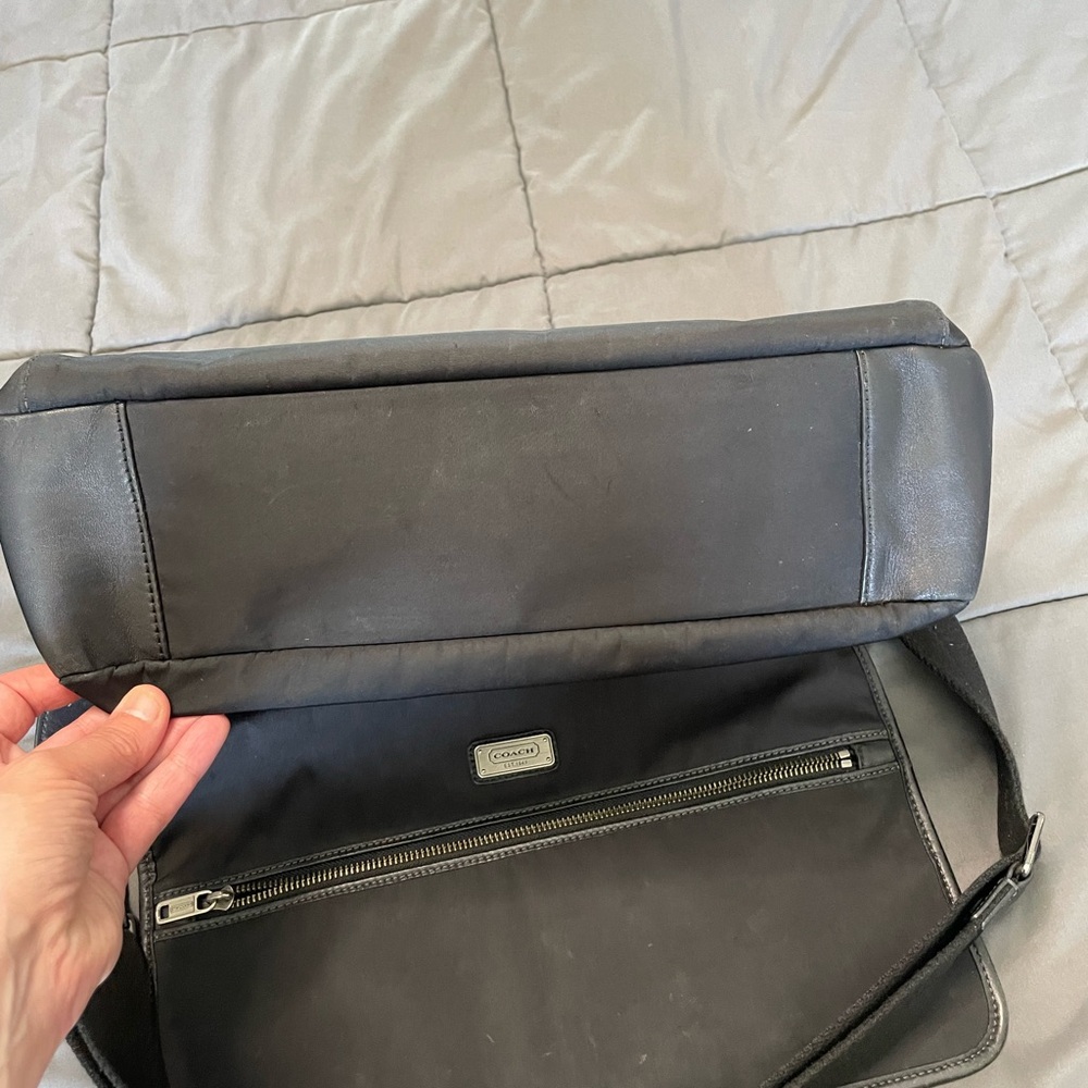 Coach Black Messenger Bag nylon with leather trim - Picture 10 of 12